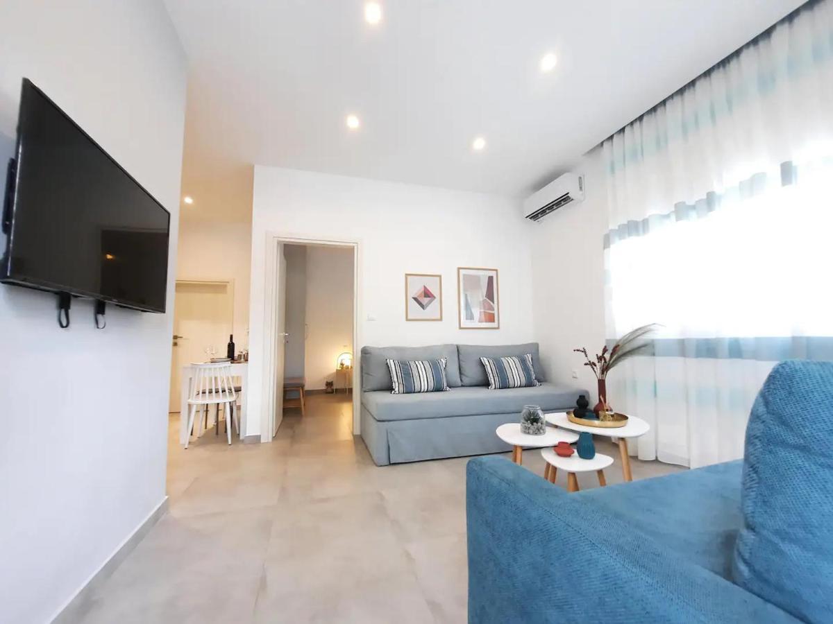 Διαμέρισμα Lv Home: A Living Experience !